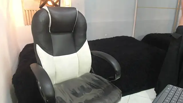 XXX chat uživo modela Cry_thereal