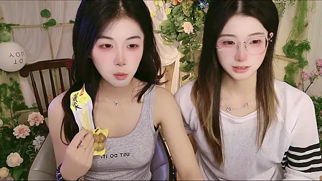 GuLuGroup live XXX chat
