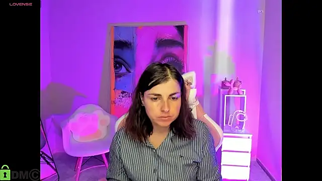 MartaEdams' Live XXX Chat