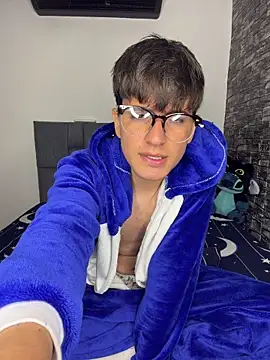 Naim_TheKing Live XXX Chat