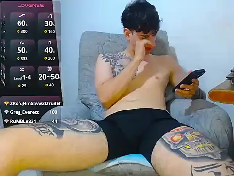 Tiaan_BigCock Live XXX-chat