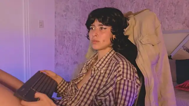 XXX chat uživo modela benny_wilson