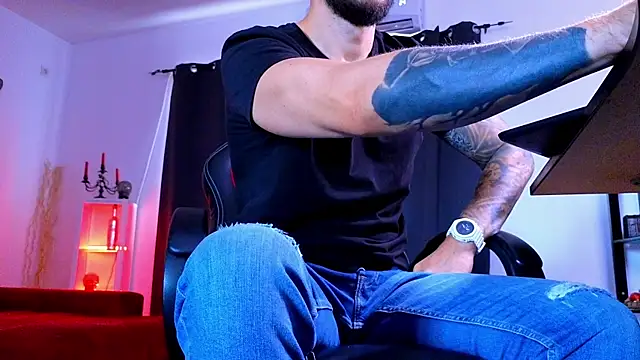 Chat +18 de MightyAaron66 ao vivo