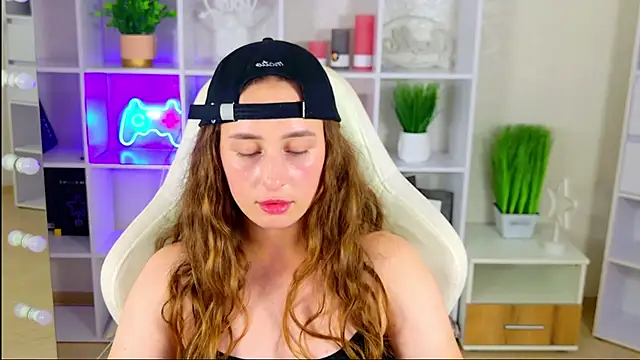 XXX chat uživo modela NadinnL