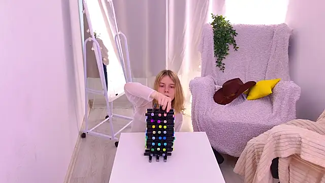 Онлайн чат XXX MilanaRayy