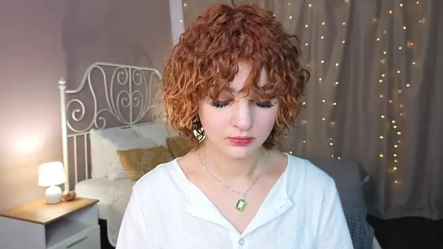 Kira__Fluffy's Live XXX Chat