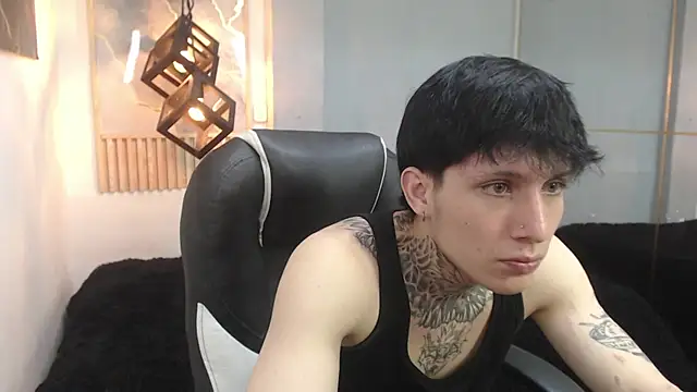 Chatroom XXX en direct de Cry_thereal