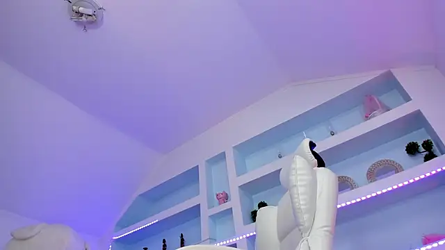 XXX chat uživo modela touchmytattoo