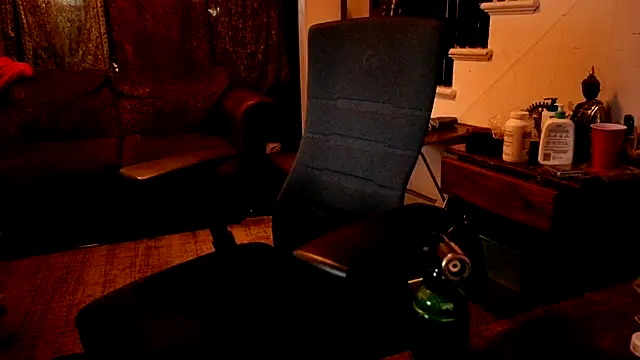 MasterDaddyCool's Live XXX Chat