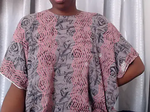 black___ghodess Adlı Modelin Canlı XXX Sohbeti