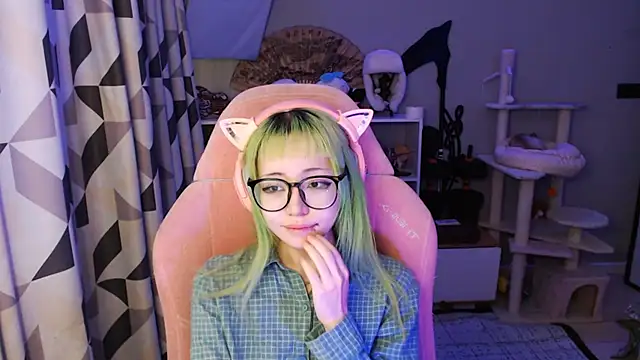 SaxonDibs Chat XXX live