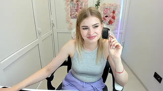 BrielleStorm 现场XXX聊天