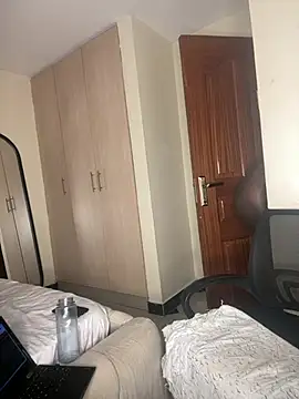 Kaylee_eee Adlı Modelin Canlı XXX Sohbeti