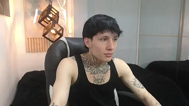 Cry_thereal Chat XXX in diretta