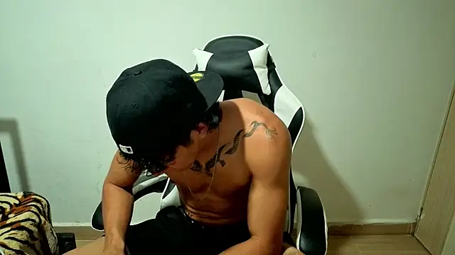 Noah__Dick: απευθείας συνομιλία ΧΧΧ