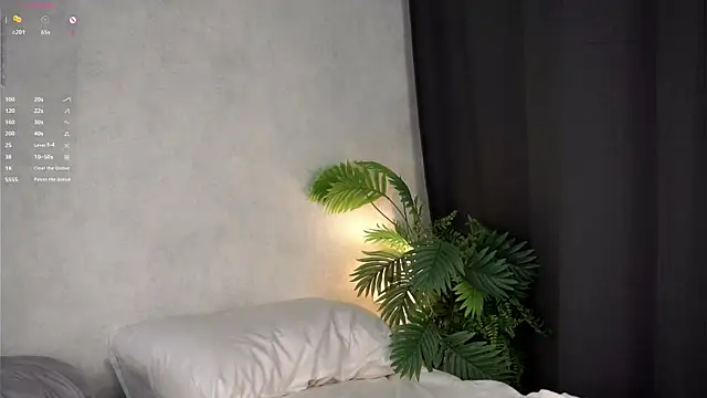 Chat +18 de MelaniSeiver ao vivo