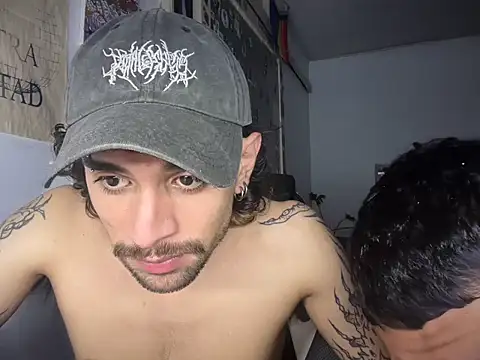playfulboys_ 在線直播表演