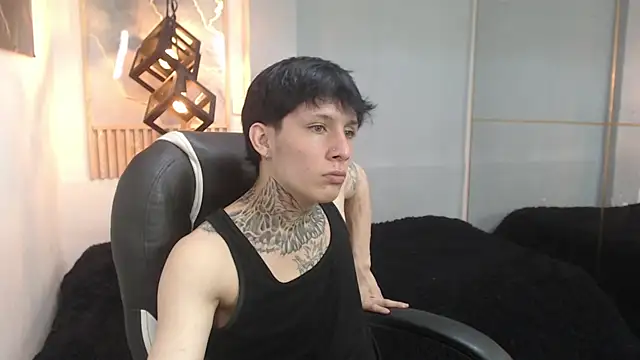 Онлайн чат XXX Cry_thereal