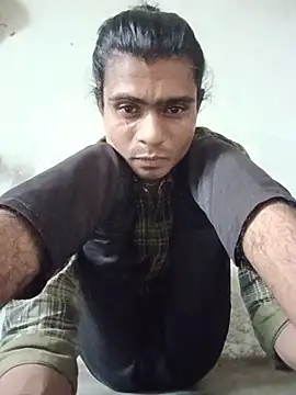 Yash_Sharma18 Adlı Modelin Canlı XXX Sohbeti