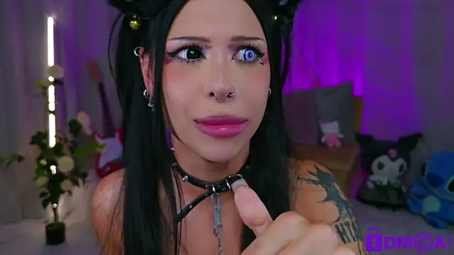 Czat XXX na żywo – venomeowww__
