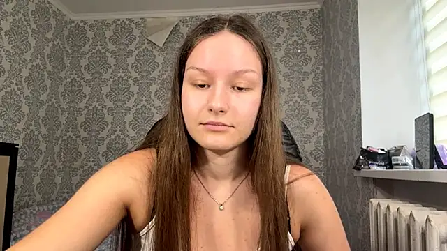 ShaylaChong Adlı Modelin Canlı XXX Sohbeti