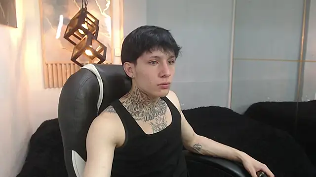 Cry_thereal: онлайн-секс-чат
