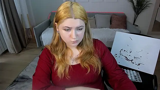 FieryMilena 现场XXX聊 天