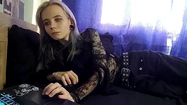 AdamTarlet Шоу с уебкамера