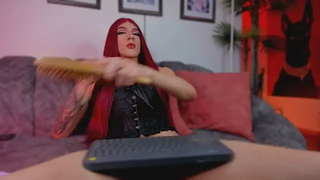 Pokazy przed kamerką – Taylor__foxxx