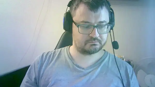 Chat XXX en directo de SirAbuser