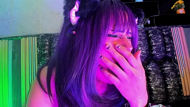 Kuromii_ live XXX chat