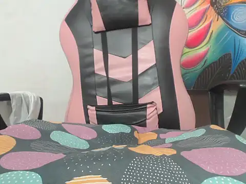 Živý XXX chat Estebanbigcock23