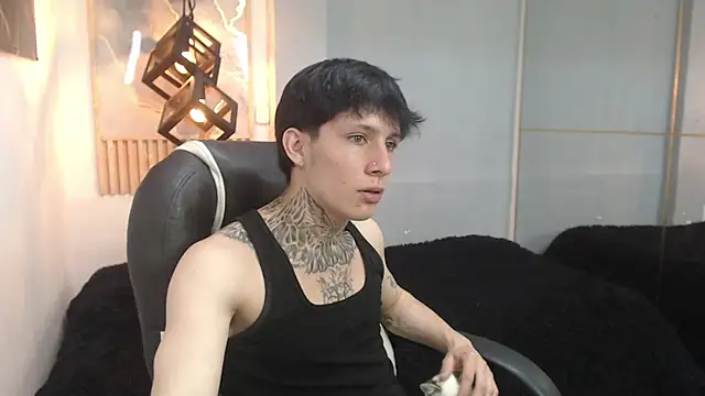 Вебкам-шоу Cry_thereal