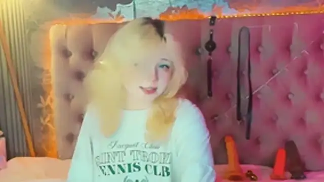 EmilyAngells Live XXX-chat