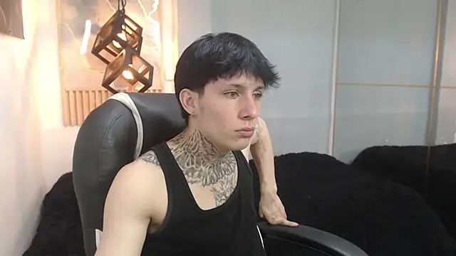 Онлайн чат XXX Cry_thereal