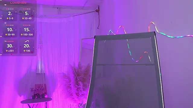 Sweet_EmilyaのライブXXXチャット