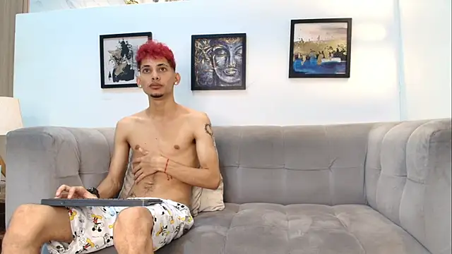 Show de YOUNG_BOYS_HELL na webcam