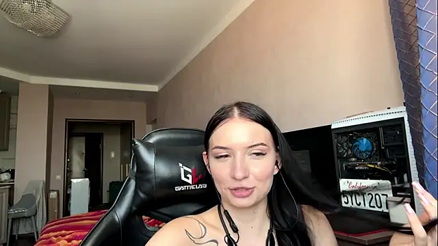 DwanaCrutchfield's Live XXX Chat