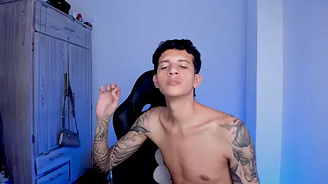 tylerrnovan Webbikameraesitys