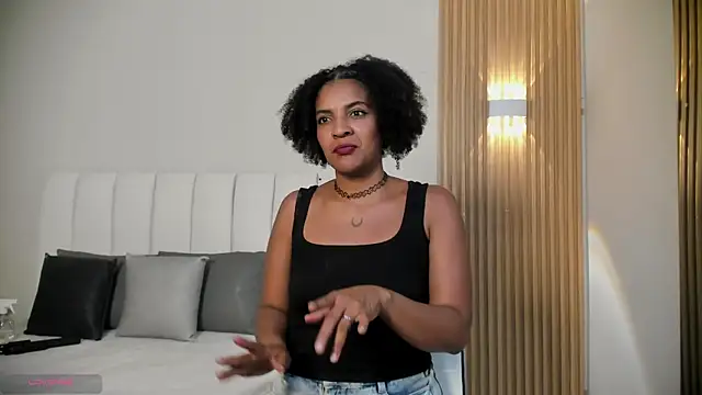 Chat XXX Live paradissela__