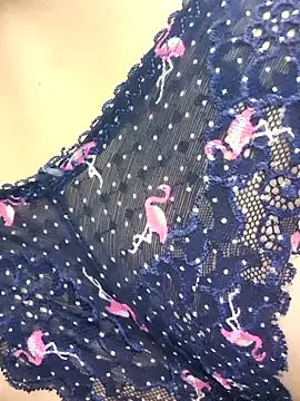 Chat +18 de YennyeLa ao vivo