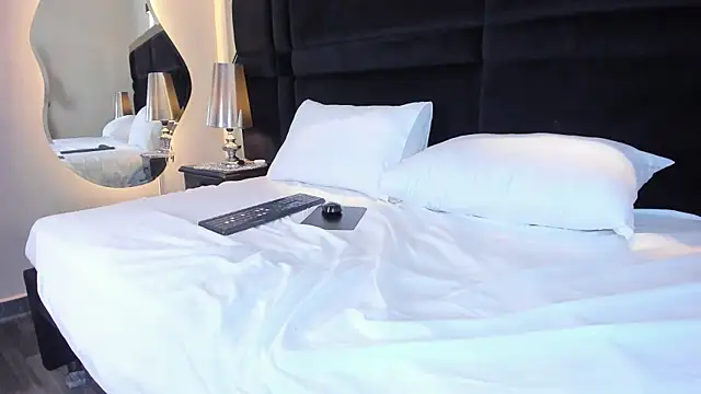 GreyCeleste's Live XXX Chat