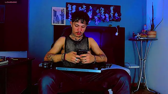 HannibalLester Webcamshow