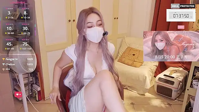 nayomi_34f 网络视讯表演