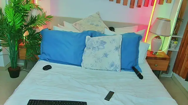 XXX chat uživo modela CeylanXO