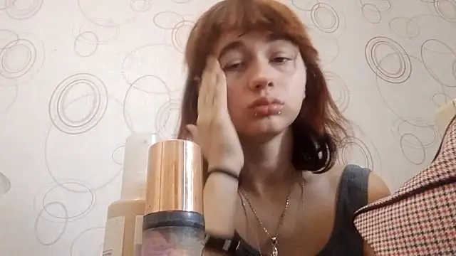 Mialivia Show in webcam
