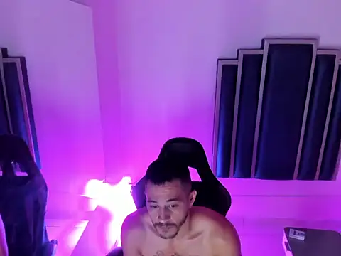 Онлайн чат XXX Damiam_23