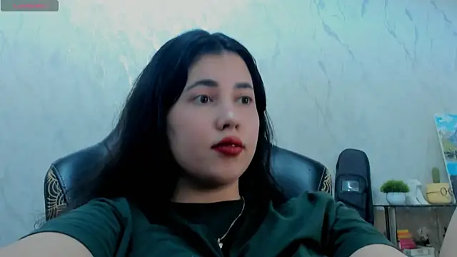 Diara_1an Chat XXX in diretta