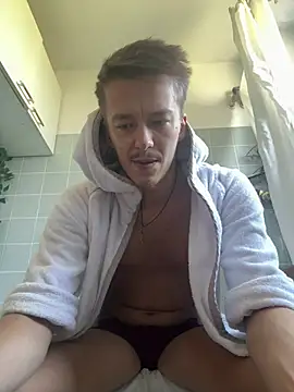 Toyjungee live XXX chat
