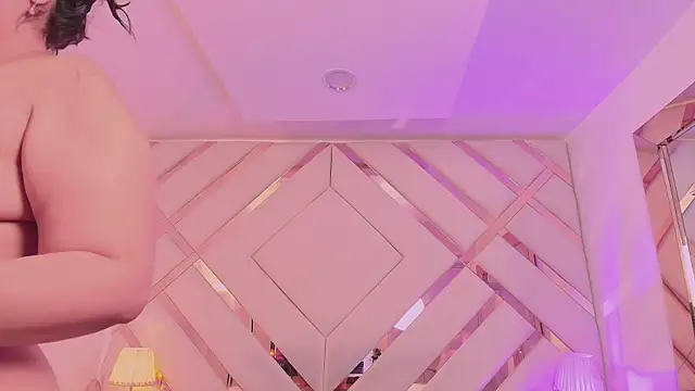 Mia_Pembroke_'s Live XXX Chat